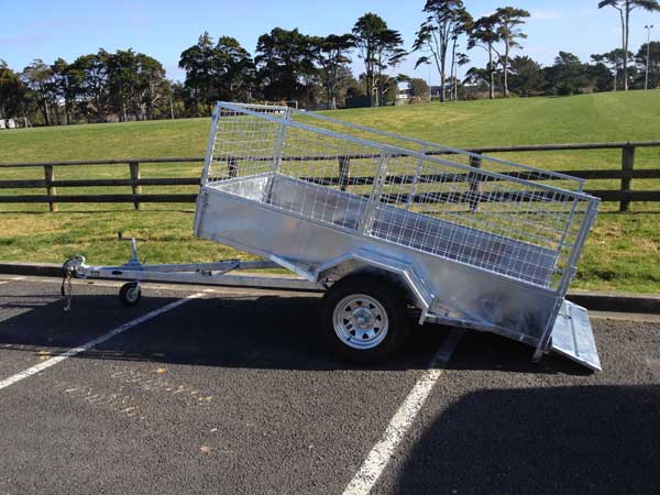 tipping trailer with cage