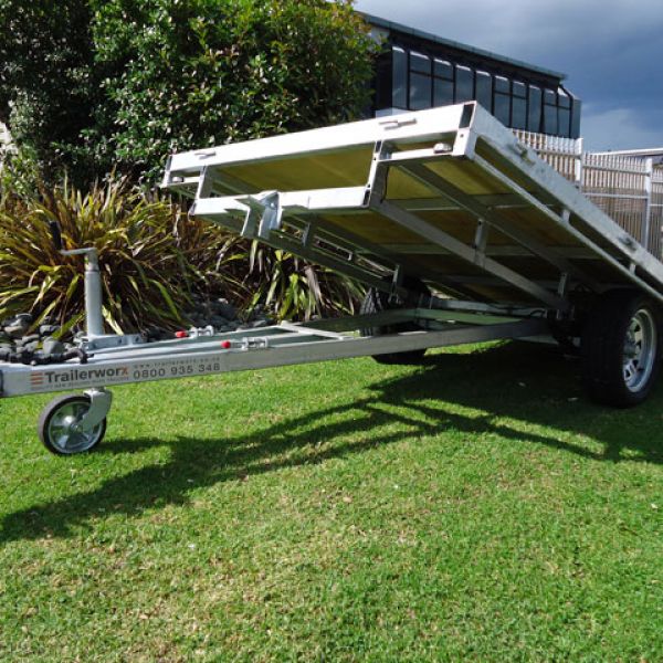 tilt flat deck trailer